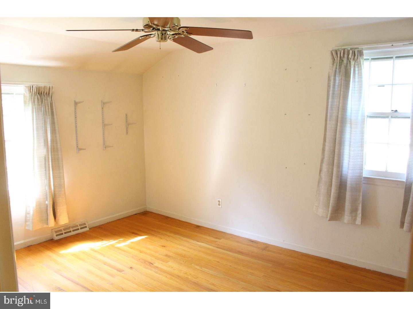 208 Hedgeman Road Moorestown, NJ 08057 - Photo 15 of 24 Gallery Image 15