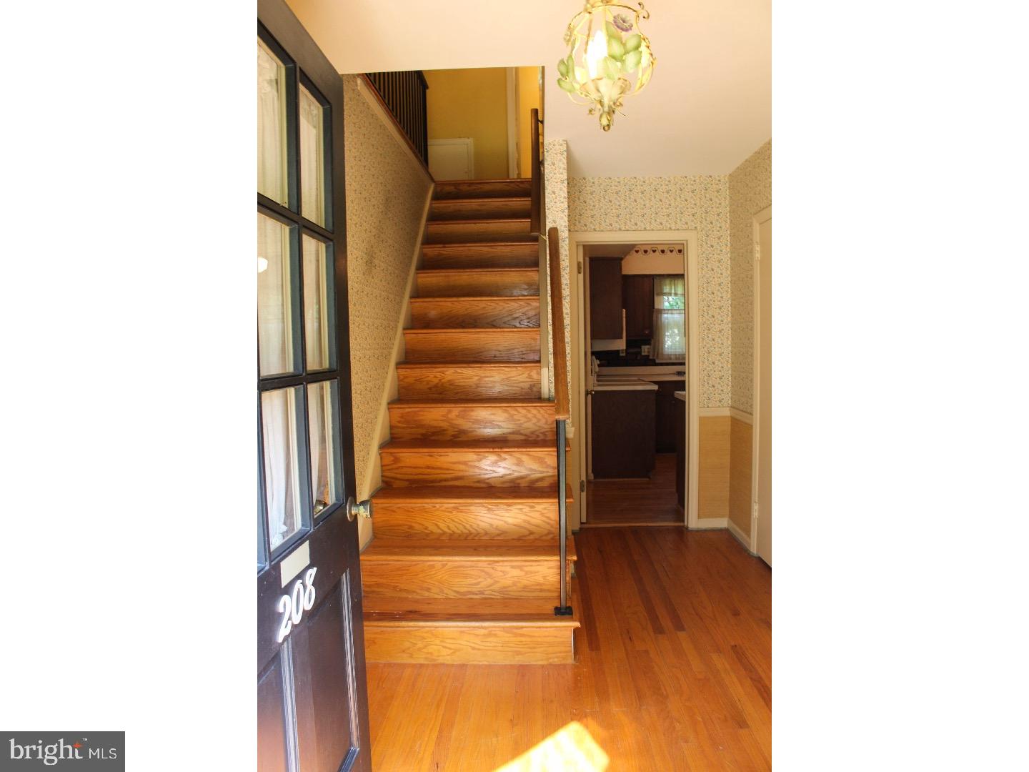 208 Hedgeman Road Moorestown, NJ 08057 - Photo 3 of 24 Gallery Image 3