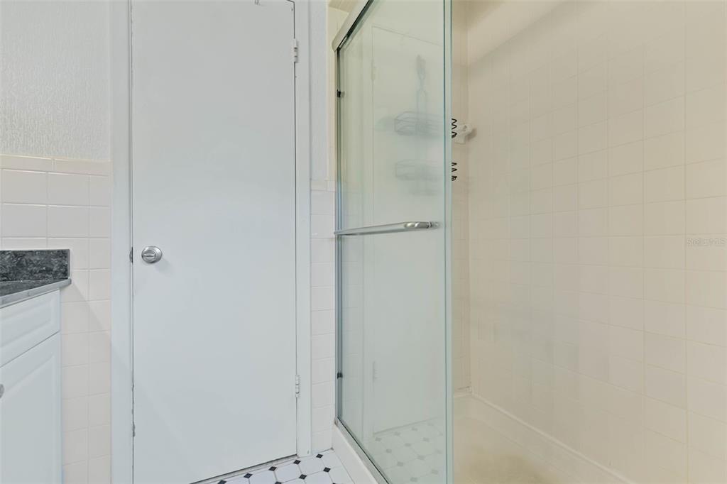 9 Crompton Place Palm Coast, FL 32137 - Photo 20 of 52 a bathroom with a shower