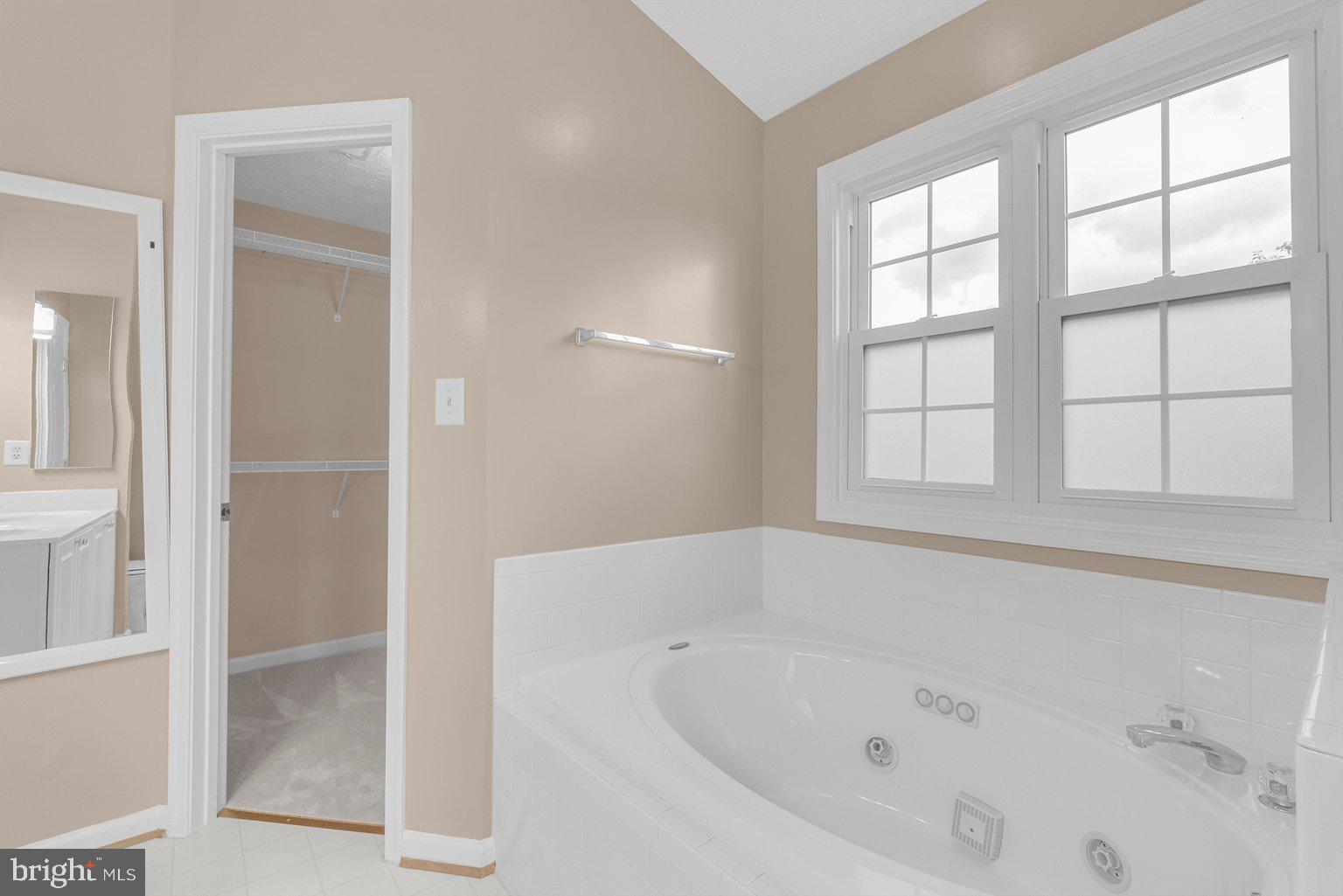 9518 Kings Grant Road Laurel, MD 20723 - Photo 32 of 47 Master Bath