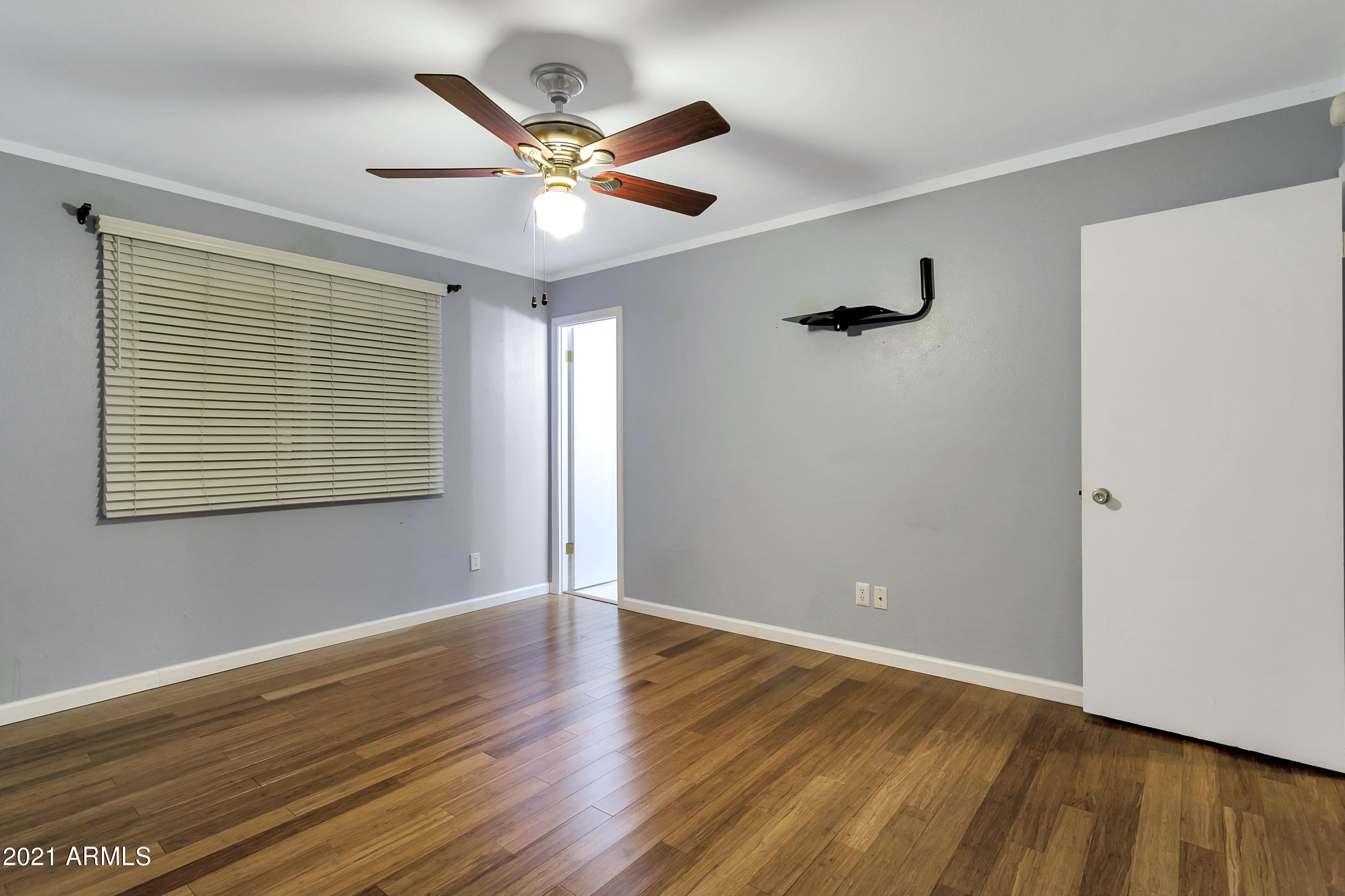 3155 West Shangri-la Road Phoenix, AZ 85029 - Photo 12 of 24 Gallery Image 12