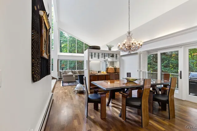 $825,000 | 6964 Old Quarry Road, De Witt, NY 13066