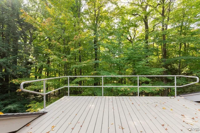 $825,000 | 6964 Old Quarry Road, De Witt, NY 13066