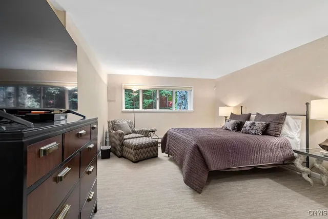 $825,000 | 6964 Old Quarry Road, De Witt, NY 13066