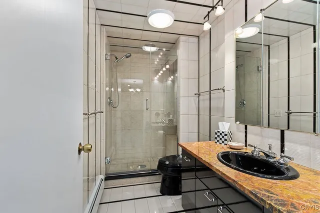 $825,000 | 6964 Old Quarry Road, De Witt, NY 13066