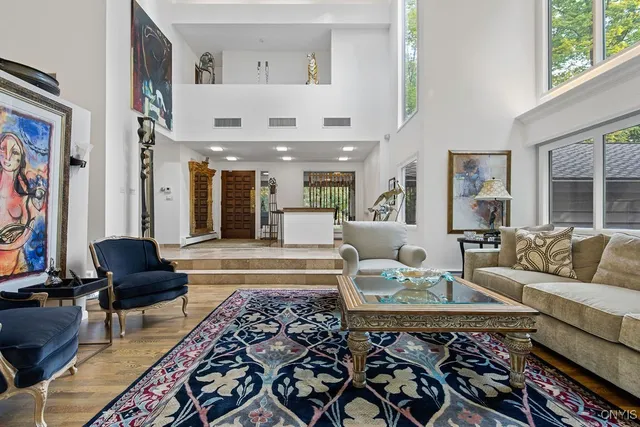 $825,000 | 6964 Old Quarry Road, De Witt, NY 13066