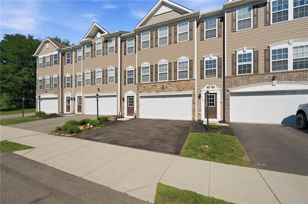 211 Lockheed Drive Coraopolis, PA 15108 - Photo 33 of 34 Gallery Image 33