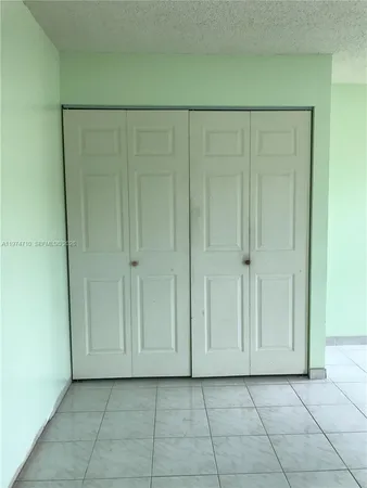 a view of a yard in front of house