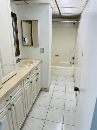 a view of a utility room