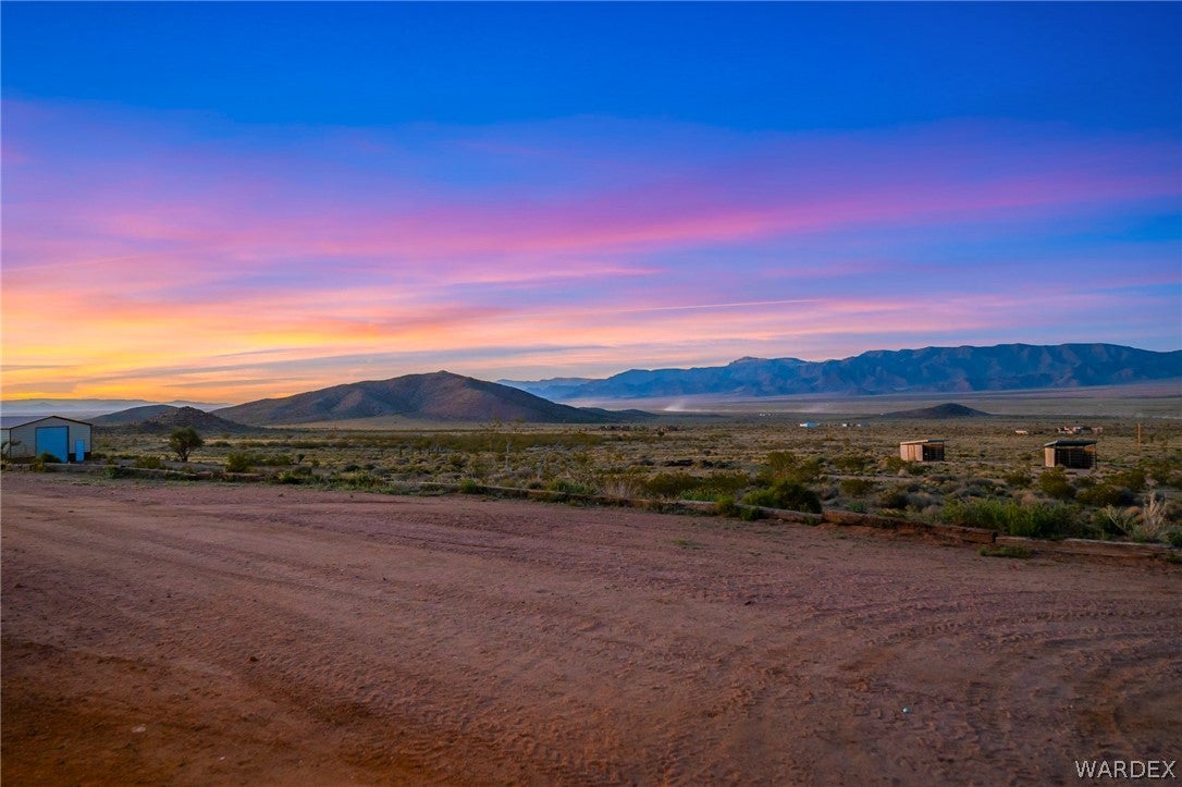 11275 North Benjamin Road Kingman, AZ 86401 - Photo 3 of 99 Gallery Image 3