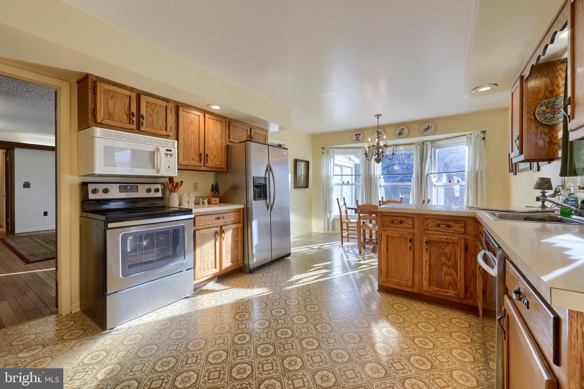 2370 Sutton Road York, PA 17403 - Photo 14 of 50