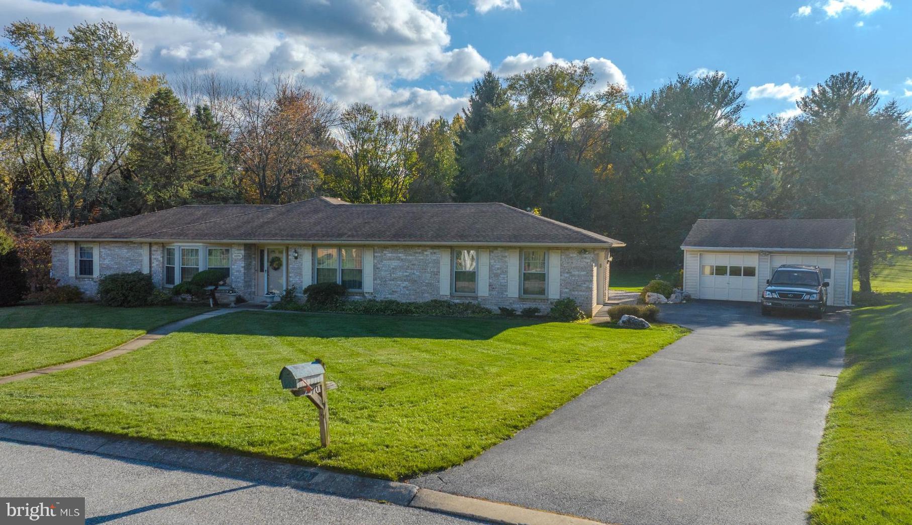 2370 Sutton Road York, PA 17403 - Photo 3 of 50