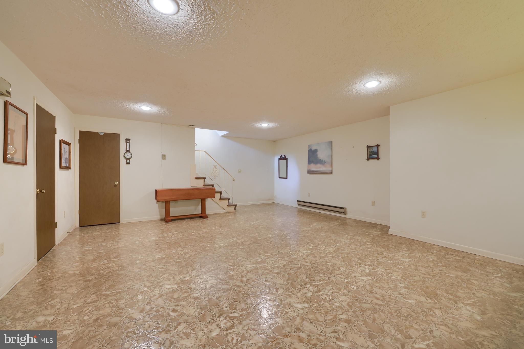 2370 Sutton Road York, PA 17403 - Photo 35 of 50