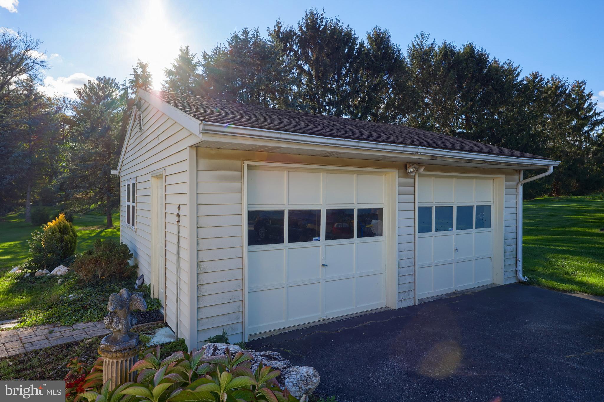 2370 Sutton Road York, PA 17403 - Photo 44 of 50