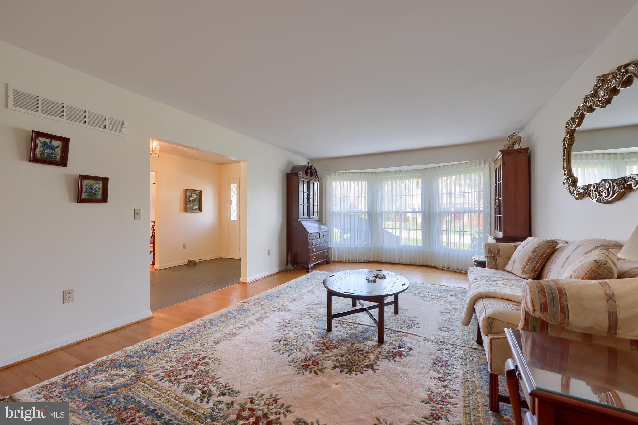 2370 Sutton Road York, PA 17403 - Photo 6 of 50
