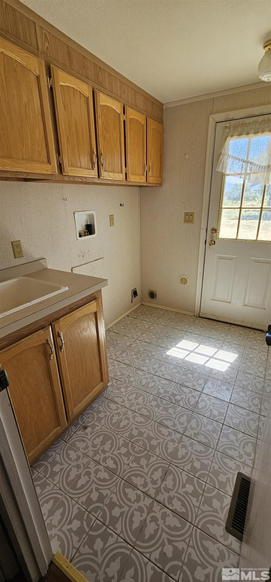 306 Gendron Road West Round Mountain, NV 89045 - Photo 34 of 35 Photo 34