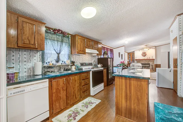 $239,900 | 131 Lizzie Avenue, Cross, SC 29436