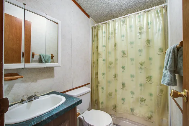 $239,900 | 131 Lizzie Avenue, Cross, SC 29436