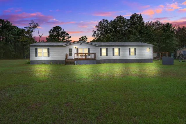 $239,900 | 131 Lizzie Avenue, Cross, SC 29436