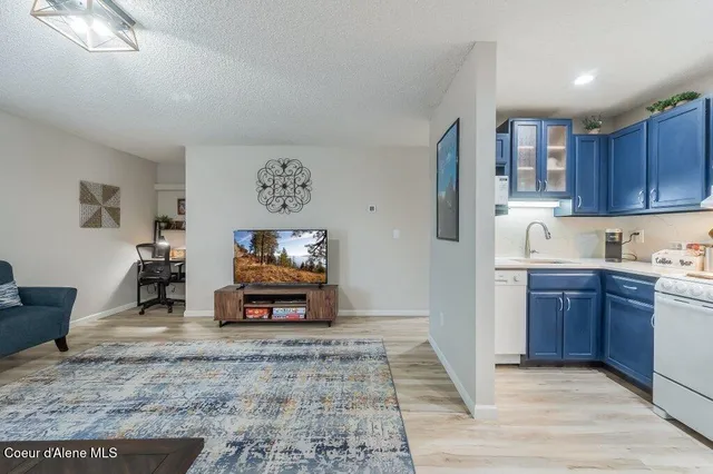 $185,000 | 112 Holiday Loop, Unit 838, Blanchard, ID 83804