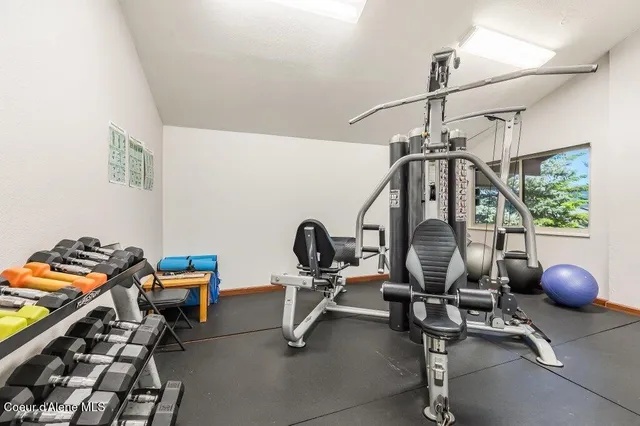 $185,000 | 112 Holiday Loop, Unit 838, Blanchard, ID 83804