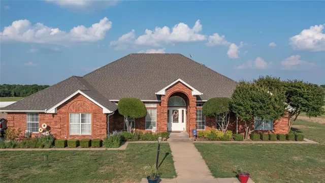 $1,525,000 | 2424 Fm 3297, Ector, TX 75439