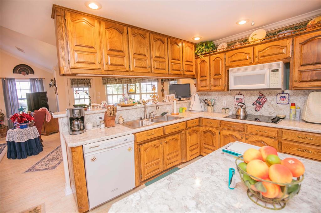 2424 Fm 3297 Ector, TX 75439 - Photo 9 of 38 Kitchen