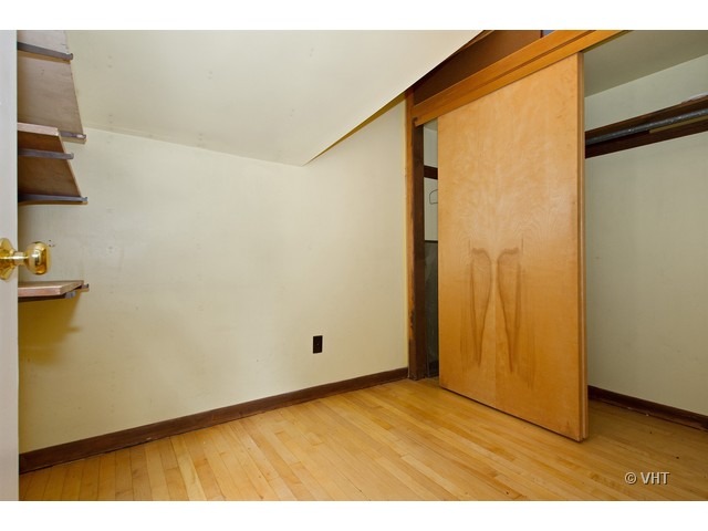345 East Quincy Street Riverside, IL 60546 - Photo 6 of 16