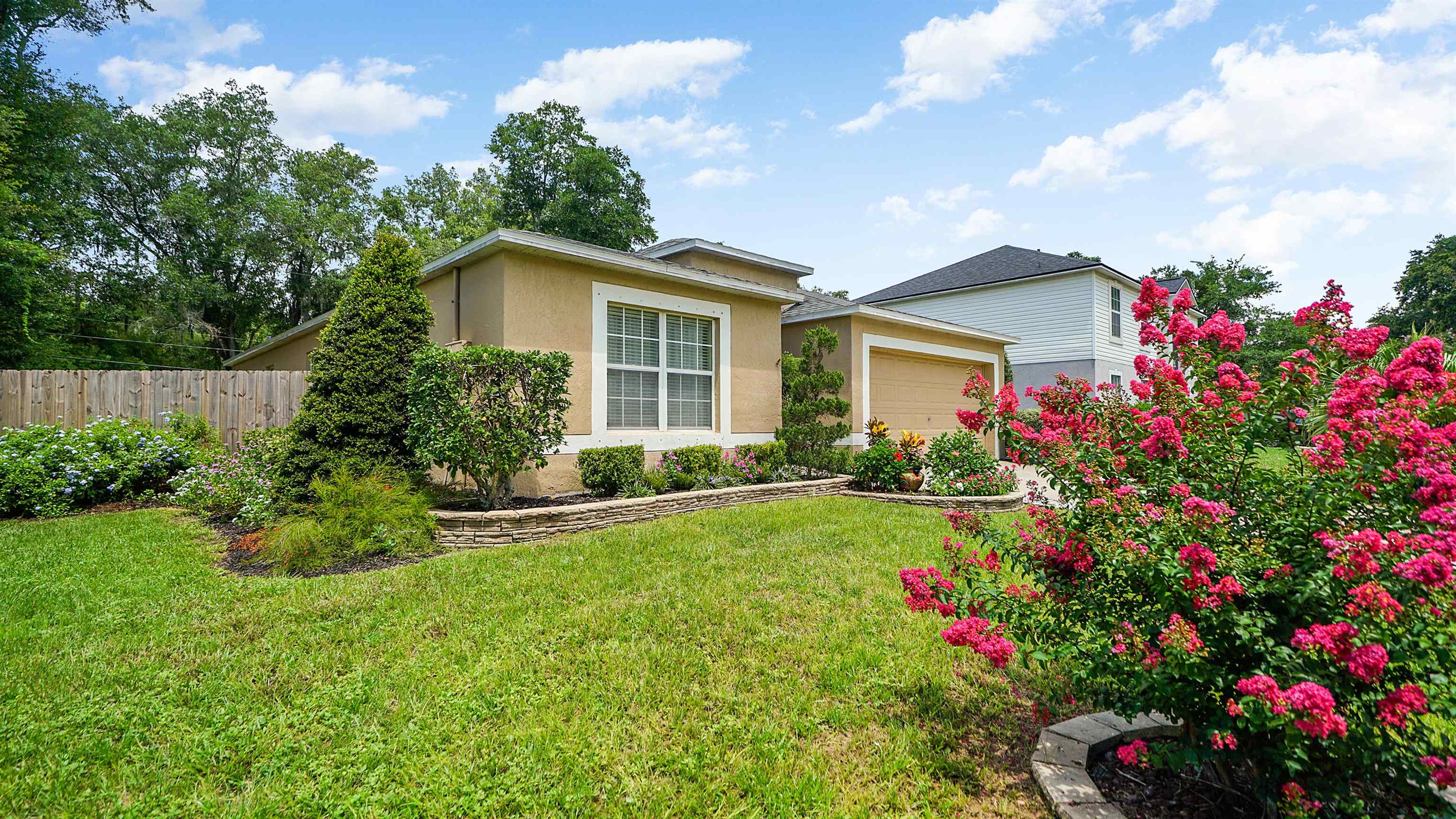 12436 Hickory Forest Road Jacksonville, FL 32226 - Photo 2 of 25 Gallery Image 2
