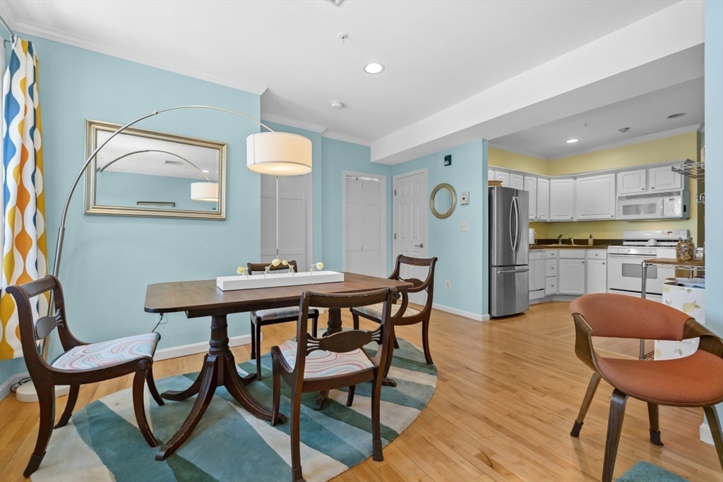 464 Hanover Street, Unit 2 Boston, MA 02113 - Photo 8 of 16 Gallery Image 8