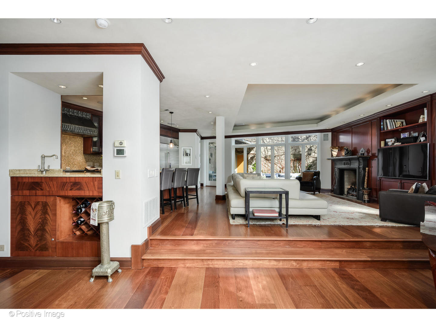 1811 North Howe Street Chicago, IL 60614 - Photo 11 of 42 a living room with furniture and white walls