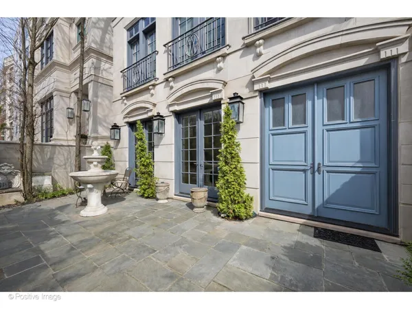 $4,495,000 | 1811 North Howe Street, Chicago, IL 60614