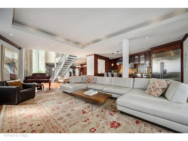 $4,495,000 | 1811 North Howe Street, Chicago, IL 60614