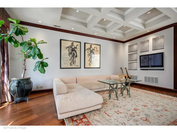 $4,495,000 | 1811 North Howe Street, Chicago, IL 60614