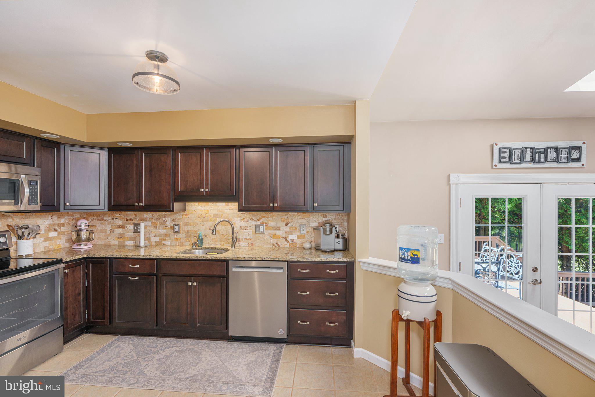 535 Richards Circle Pottstown, PA 19465 - Photo 12 of 44 a kitchen with a sink and cabinets