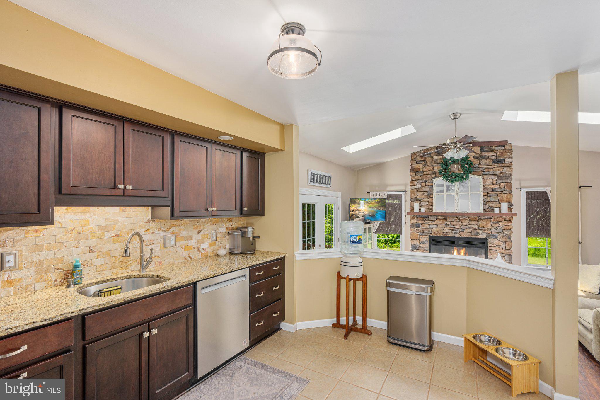 535 Richards Circle Pottstown, PA 19465 - Photo 13 of 44 a kitchen with a sink cabinets and window