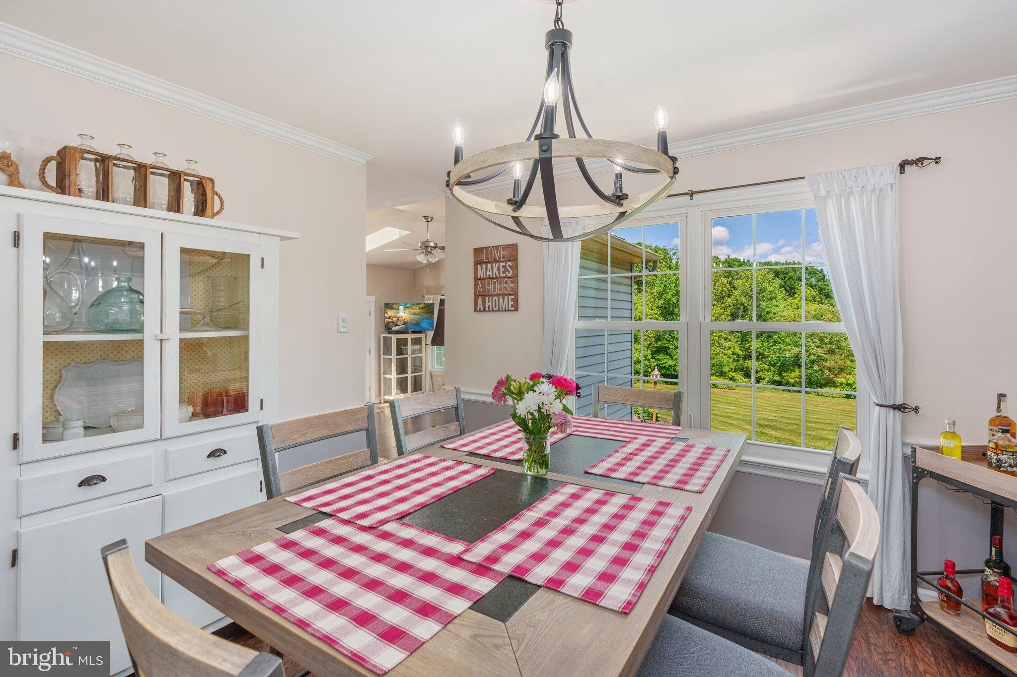 535 Richards Circle Pottstown, PA 19465 - Photo 9 of 44 a living room with furniture and a window