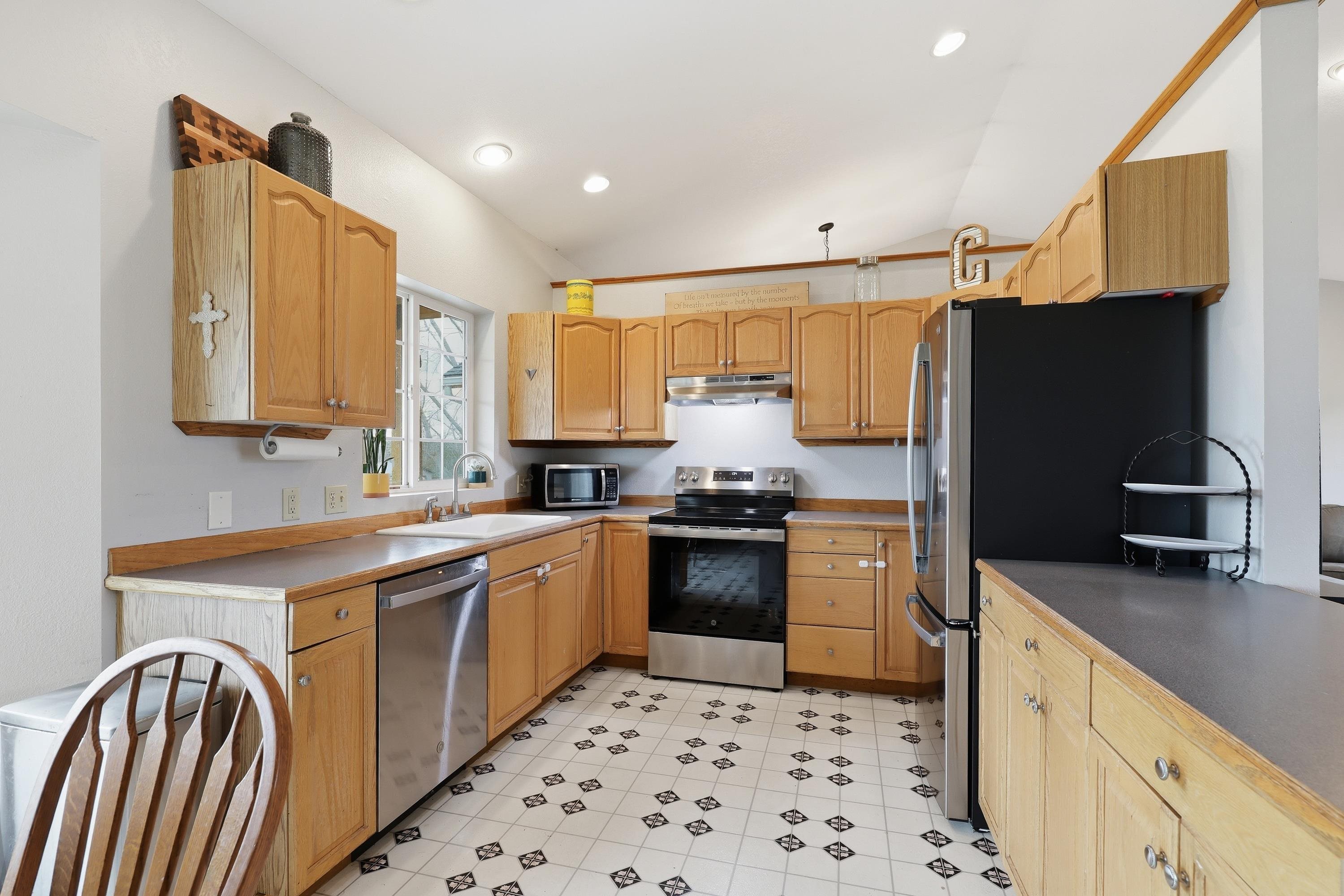 3916 West Dakin Lane Cheney, WA 99004 - Photo 11 of 42