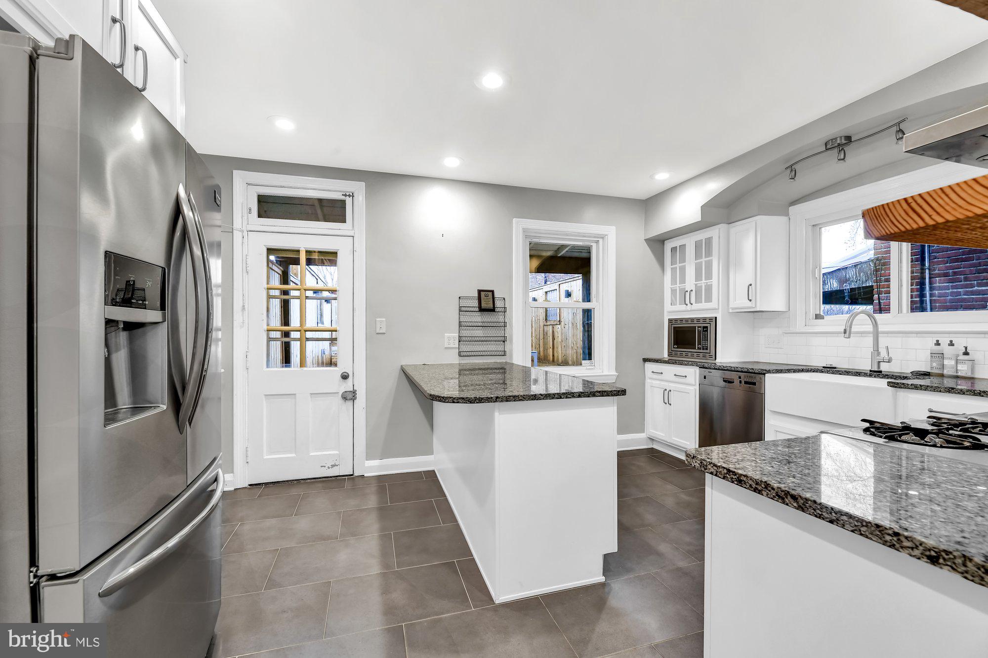 3707 Keswick Road Baltimore, MD 21211 - Photo 11 of 29