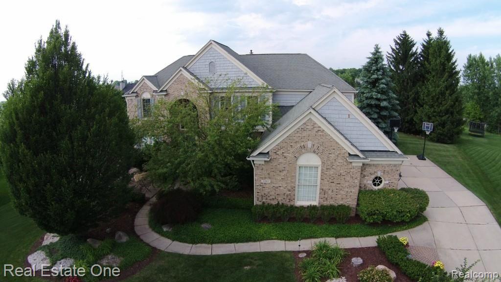 3383 Bonniebrook Court Rochester, MI 48306 - Photo 1 of 37 DJI00251.jpg