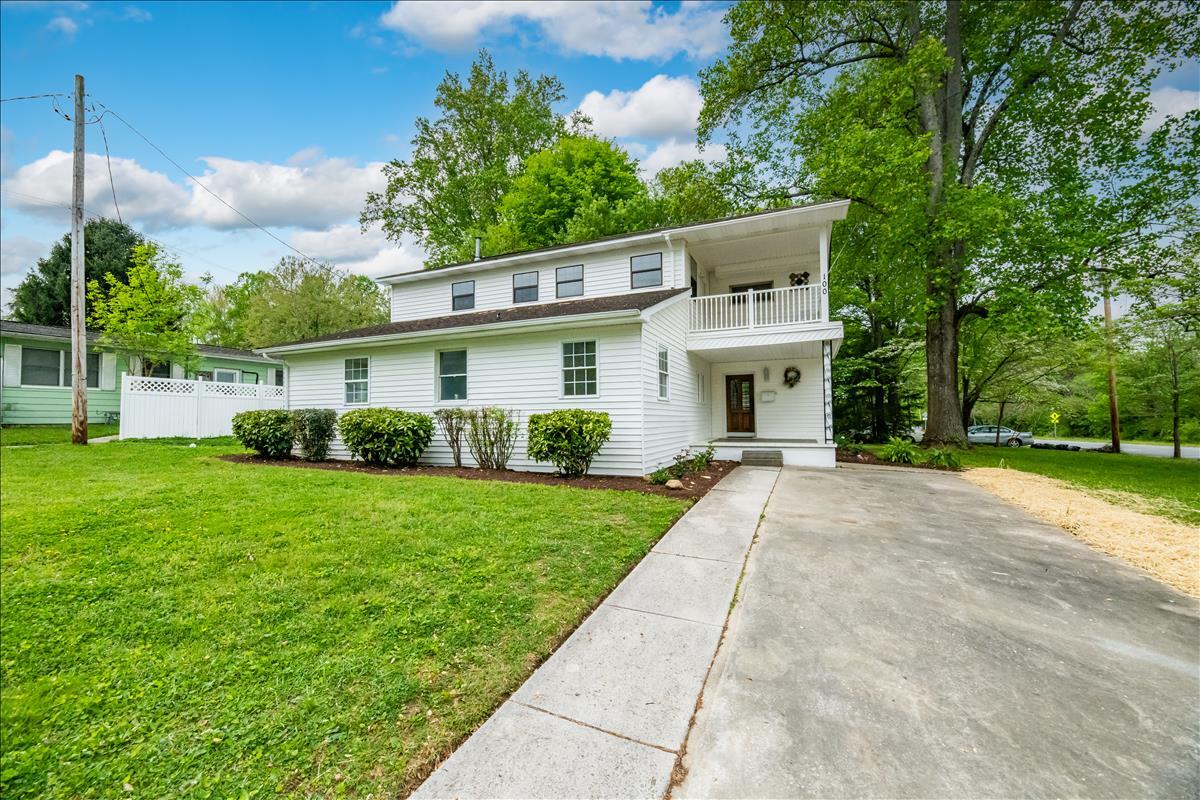 100 Park Lane Oak Ridge, TN 37830 - Photo 1 of 29 100-Park-Ln-Oak-Ridge-TN-1 (1)