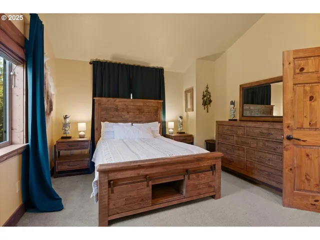 a room with furniture and flat screen tv