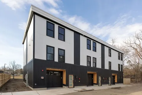 $950,000 | 6 Dellmore Road, Unit 3, Jamaica Plain, MA 02130