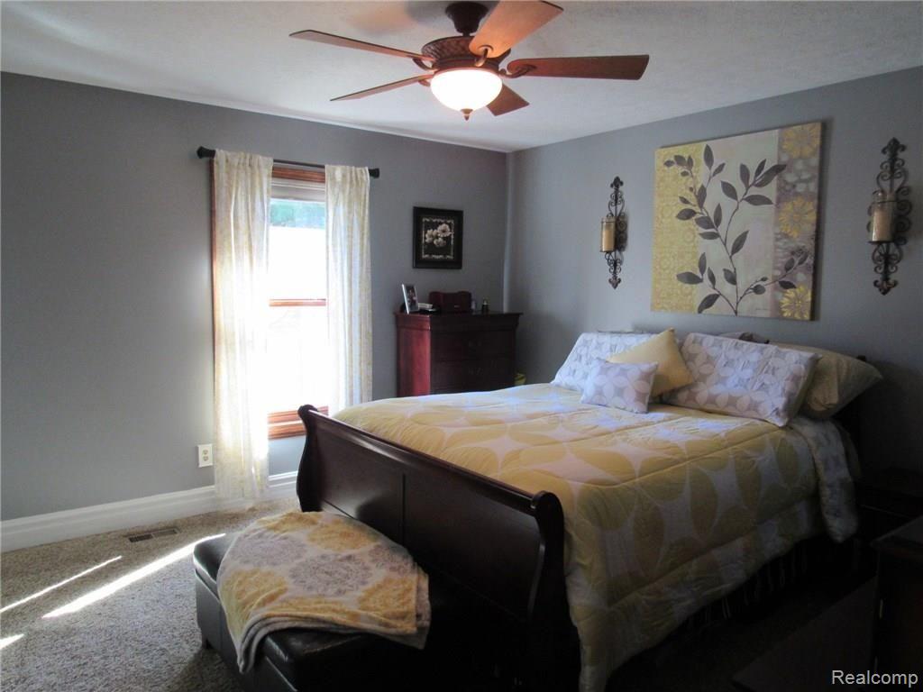 4929 Pingree Road Howell, MI 48843 - Photo 13 of 24