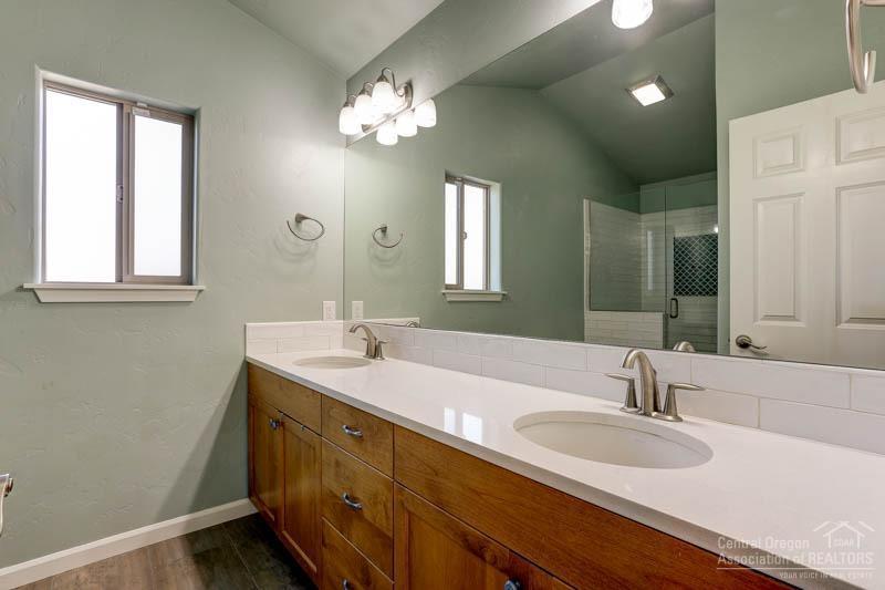 20354 Chase Road Bend, OR 97702 - Photo 12 of 25 Additional Photo