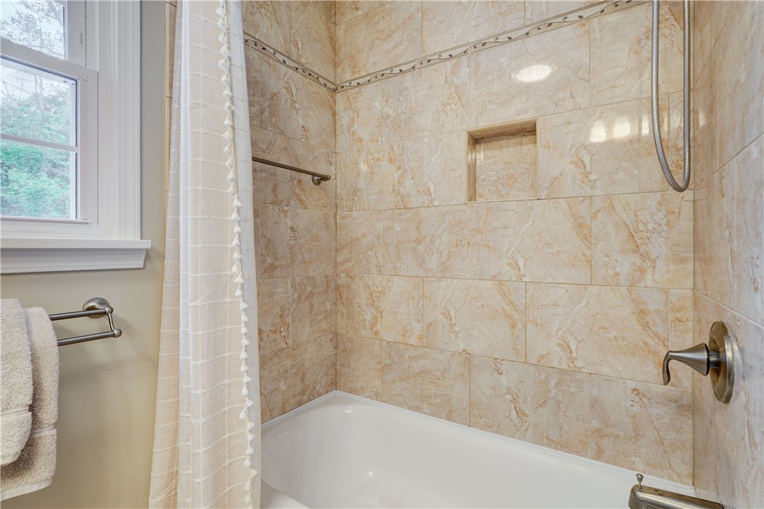 1105 Wayneport Road Macedon, NY 14502 - Photo 23 of 40