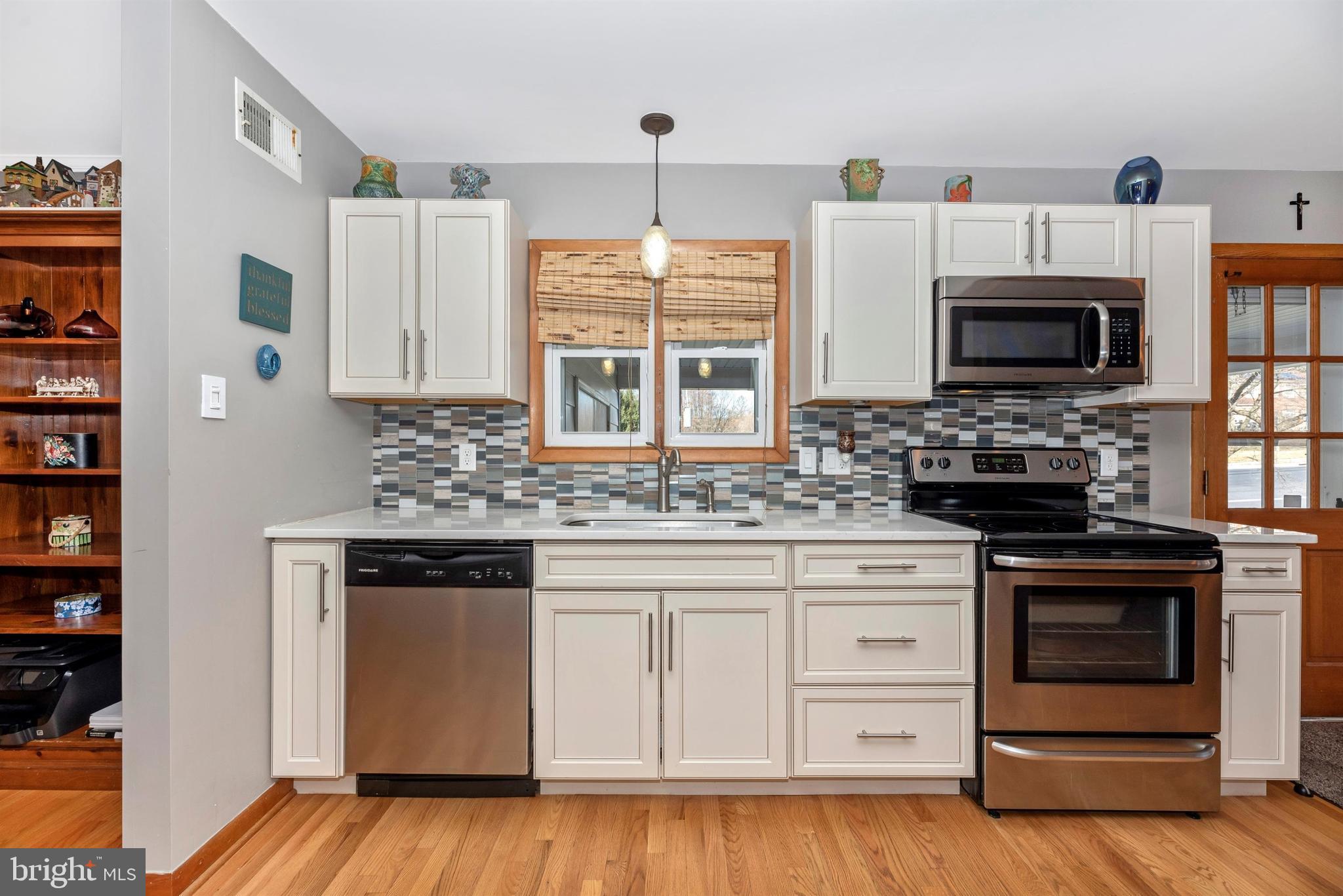 1 Lombardy Drive Middletown, MD 21769 - Photo 5 of 82