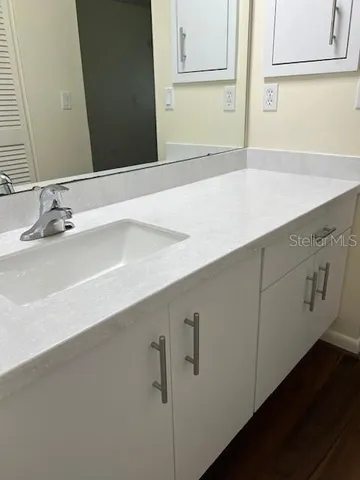 $2,000 | 3188 Windrush Bourne, Unit 2, Sarasota, FL 34235