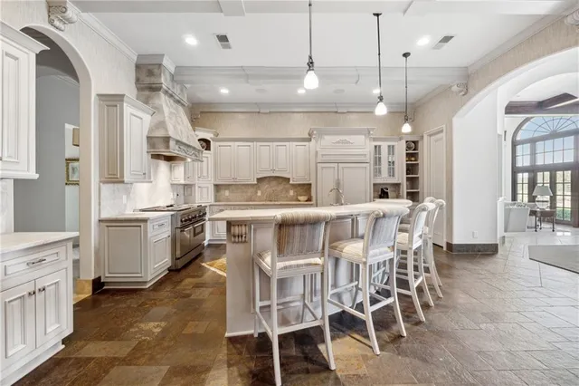 $6,000,000 | 811 Hawks Nest Court, Ball Ground, GA 30107