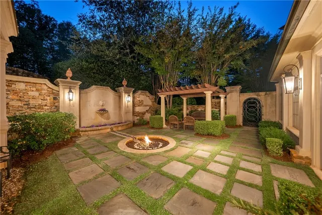 $6,000,000 | 811 Hawks Nest Court, Ball Ground, GA 30107